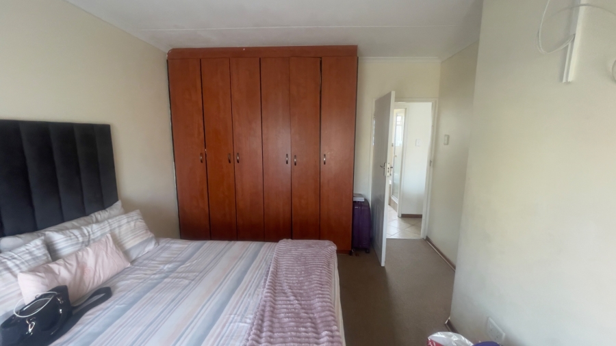 2 Bedroom Property for Sale in Hillside Free State